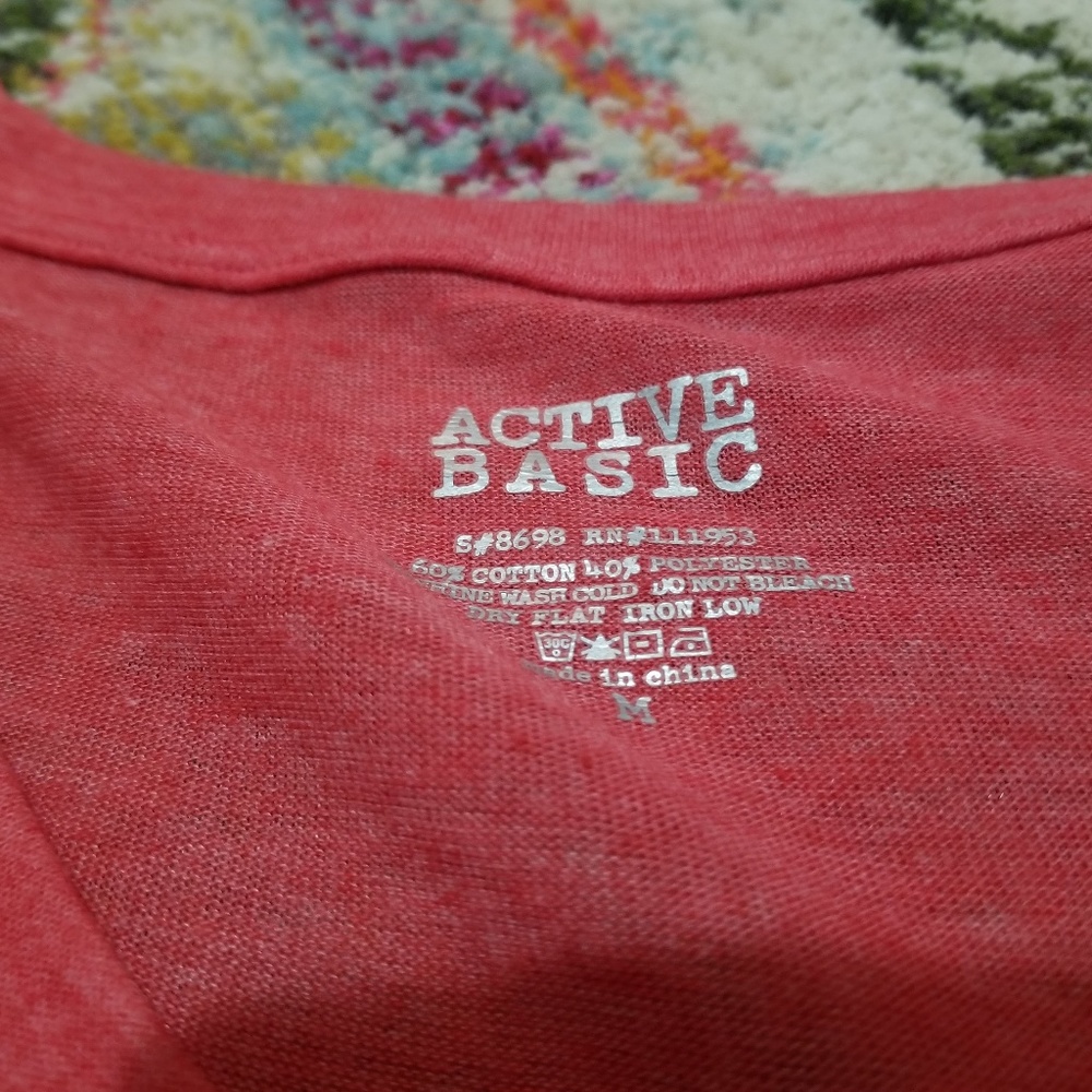 Active Basic v neck - Picture 2 of 3
